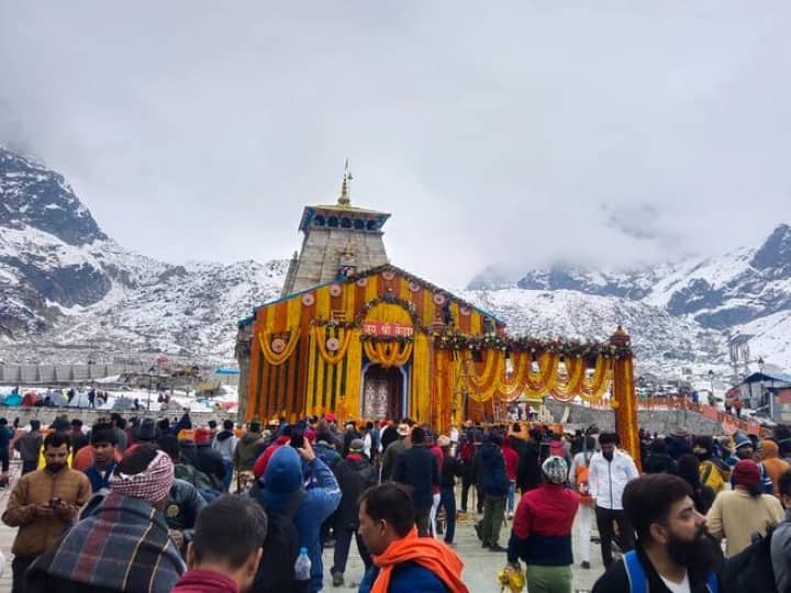 Chardham Yatra 2023 thirty thousand devotees reached Kedarnath in two days Uttarakhand Ann Chardham Yatra: कठिनाईयों पर भक्तों की आस्था पड़ रही है भारी, दो दिन में तीस हजार से अधिक भक्त पहुंचे केदारनाथ