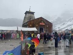 केदारनाथ में फिर बदला मौसम का मिजाज, बर्फबारी से हेली सेवाएं प्रभावित, यात्रियों के लिए ये है व्यवस्था