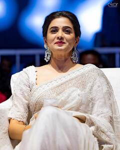 Priya Mani Raj: విరిసిన మల్లెపువ్వులా ప్రియమణి రాజ్