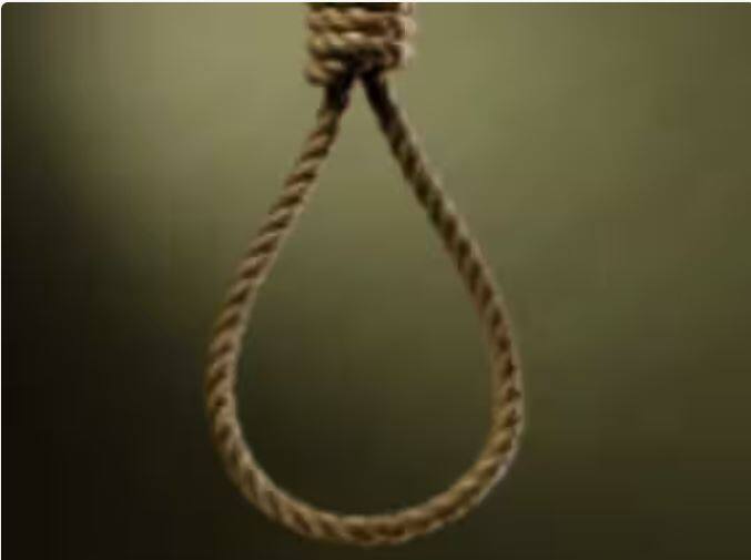 ਈਰਾਨ ਵਿਚ ਸਰਕਾਰ ਕਾਨੂੰਨ ਤੋੜਨ ਵਾਲੇ ਲੋਕਾਂ ਨੂੰ ਮੌਤ ਦੀ ਸਜ਼ਾ ਦੇਣ ਵਿਚ ਕਿਸੇ ਕਿਸਮ ਦੀ ਢਿੱਲ ਨਹੀਂ ਵਰਤਦੀ।