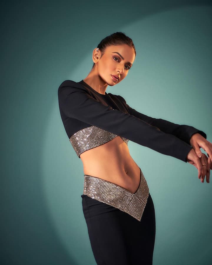 The actress looked stunning in a black two-piece outfit by David Koma.