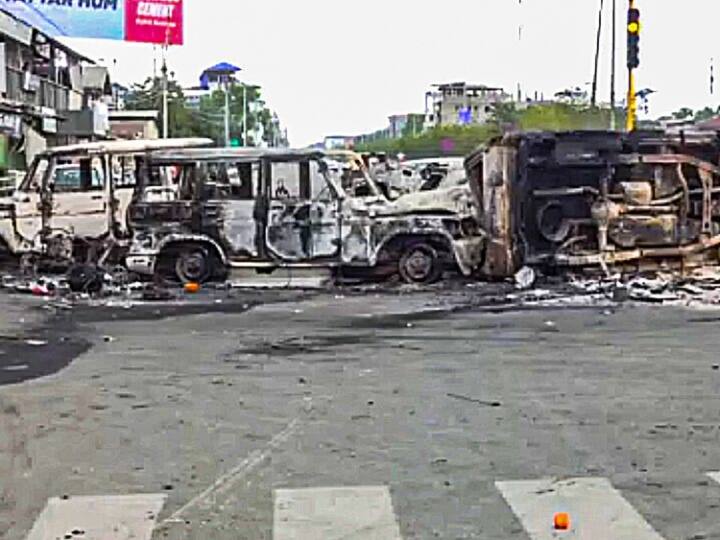 Supreme Court concerned over Manipur violence Manipur Violence: मणिपूर हिंसाचाराची सुप्रीम कोर्टाकडून दखल; हायकोर्टाच्या निकालावर प्रश्न उपस्थित