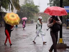 TN Rain Alert: அடுத்த 3 மணி நேரம்.. 21 மாவட்டங்கள்.. வெளுத்து வாங்கப்போகுது மழை..! குடையுடன் வெளியே போங்க..!