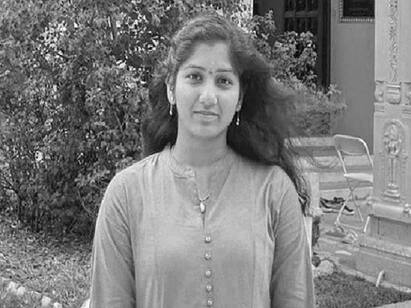 27-Year-Old Indian Woman Among 9 Killed In Mass Shooting At US Mall Texas US Mall : அமெரிக்காவின் டெக்சாஸில் துப்பாக்கிச் சூட்டில் உயிரிழந்த இந்தியப் பெண்.. சோகத்தில்  தெலுங்கானா