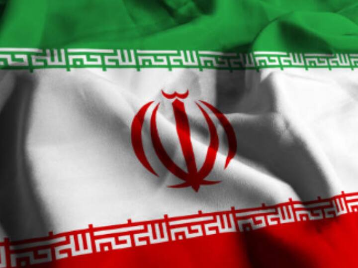 एंटी हिजाब मामले में प्रदर्शन के दौरान ईरान की सरकार ने कई लोगों को फांसी की सजा दे दी थी.