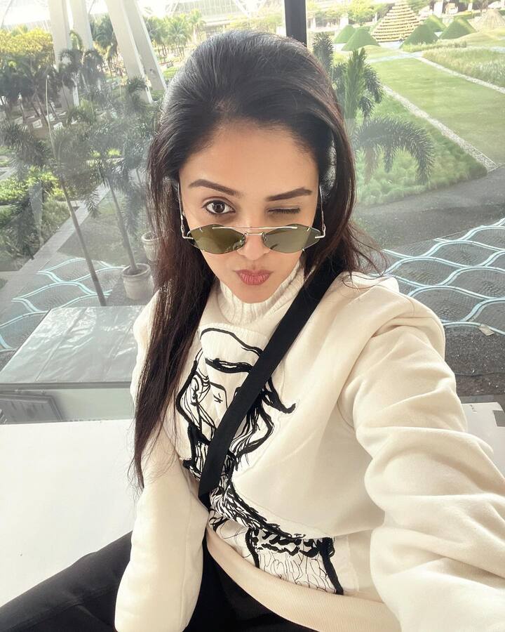 శ్రీముఖి లేటెస్ట్ ఫోటోస్. Image Credit: Sreemukhi/ Instagram