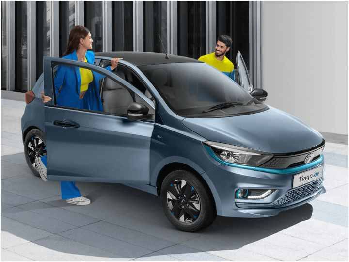 Tata Tiago EV sales crossed ten thousand units in four months  Tata Tiago EV: इस छोटी इलेक्ट्रिक कार की है भारी डिमांड, केवल चार महीने में बिक गई इतनी गाड़ियां