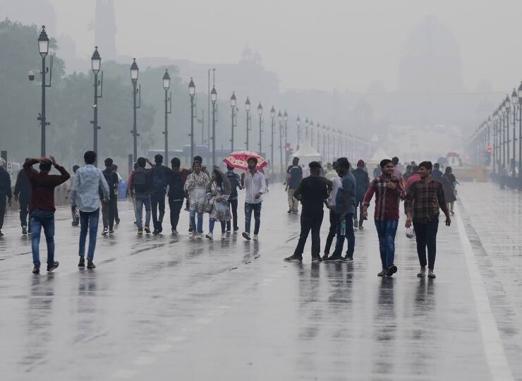 Delhi Weather Today: सुबह होते ही Delhi में हुई झमाझम बारिश, 20 से नीचे लुढका पारा, जानें अगले 5 दिनों तक कैसा रहेगा मौसम Delhi Weather Today Update 8 May 2023 IMD alert rain cloudy sky today Delhi Weather Today: सुबह होते ही Delhi में हुई झमाझम बारिश, 20 से नीचे लुढका पारा, जानें अगले 5 दिनों तक कैसा रहेगा मौसम