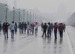 सुबह होते ही Delhi में हुई झमाझम बारिश, 20 से नीचे लुढका पारा, जानें अगले 5 दिनों तक कैसा रहेगा मौसम