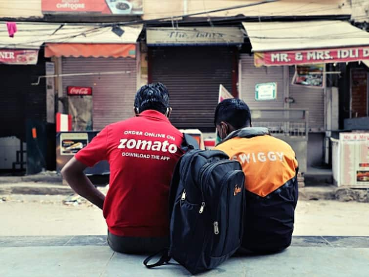 Swiggy के मुकाबले तेज गति से ग्रोथ दिखा रही Zomato, CLSA ने बढ़ाया स्टॉक का टागरेट प्राइस