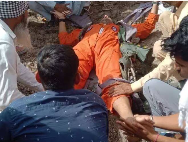 army helicopter crash in hanumangarh rajasthan pilot and co pilot saved their lives two died after plane fell on house Army MIG-21 Crash: ਮਿਗ-21 ਲੜਾਕੂ ਜਹਾਜ਼ ਕਰੈਸ਼ ਹੋ ਕੇ ਘਰ 'ਤੇ ਡਿੱਗਿਆ, 2 ਦੀ ਮੌਤ