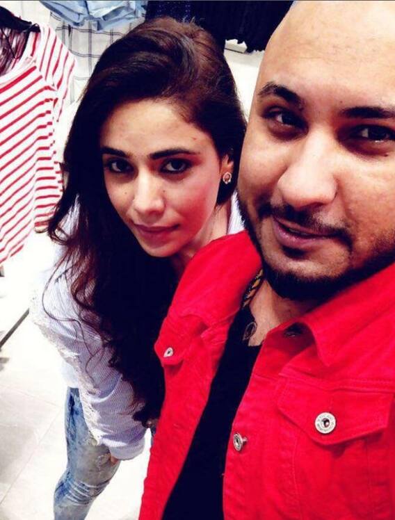 ਬੀ ਪ੍ਰਾਕ-ਮੀਰਾ ਦੇ ਮੁਲਾਕਾਤ ਦੀ ਪਹਿਲੀ ਤਸਵੀਰ