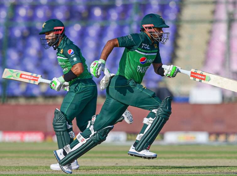 Pakistan lose number one position in ODI ranking just in two days, Australia on top again ICC ODI Rankings: पाकिस्तान ने दो दिन में ही गंवा दिया नंबर वन का ताज, फिर से टॉप पर पहुंची ऑस्ट्रेलियाई टीम