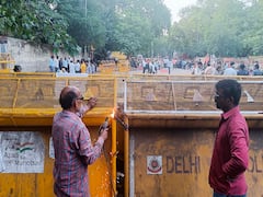 Farmers Break Through Delhi Police Barricades To Join Wrestlers' Protest At Jantar Mantar. In Pics