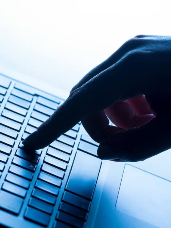 अप्रैल में लोगों ने सबसे ज्यादा इन वेबसाइट के चक्कर काटे