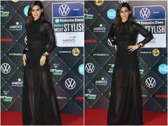 Kriti Pics: એવૉર્ડ ફન્કશનમાં Kriti Sanonએ બ્લેક ડ્રેસમાં બતાવ્યો જલવો, નવા લૂક પર ફેન્સ ફિદા