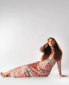 PICS: टाइट हाई-नेक ड्रेस में प्रेग्नेंट Gauahar Khan ने कराया मैटरनिटी फोटोशूट, फ्लॉन्ट किया अपना बेबी बंप