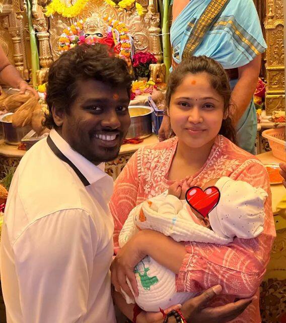 அக்குழந்தைக்கு மீர் எனப் பெயரிட்டுள்ளதாக அறிவித்துள்ளனர். மீர் என்றால் தலைமை தாங்குபவர், தலைவர் என பொருள்படும்.