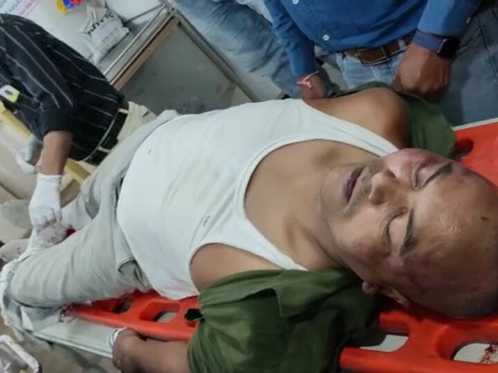 Madhya Pradesh: उज्जैन में पुलिस मुठभेड़ के बाद इनामी बदमाश गिरफ्तार, दोनों तरफ से चली गोलियां Ujjain crime news conspirator of raju dronavat murder case MP Police encounter of babu bhardwaj MP News ann Madhya Pradesh: उज्जैन में पुलिस मुठभेड़ के बाद इनामी बदमाश गिरफ्तार, दोनों तरफ से चली गोलियां