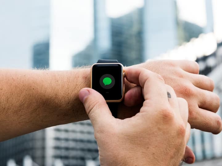 WhatsApp wear OS feature is live for some beta testers users can chat from smartwatch details WhatsApp अब आपके स्मार्टवॉच में चलेगा, बिना फोन पॉकेट से निकाले होगा सब कुछ, कैसे?