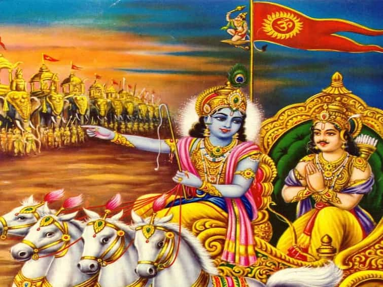 Bhagavad Gita :  The sar of Gita is contained in these 5 sholoka you should also know this shloka Bhagavad Gita : આ 5 શ્લોકમાં સમાયેલો છે ગીતાનો સાર, તમે પણ જાણી લો આ શ્લોક