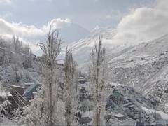 Himachal Pradesh Snowfall: हिमाचल में केलांग ने ओढ़ी बर्फ की चादर,  तापमान माइनस तीन डिग्री लुढ़का, देखें तस्वीरें