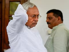 बिहार: महागठबंधन का मजबूत जोड़, फिर भी नीतीश कुमार की जेडीयू में क्यों मची है भगदड़?