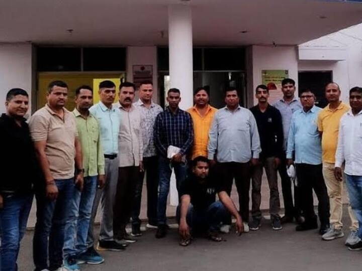 Bharatpur 15000 Prize Miscreant arrested In Case Of Sextortion Extortion and Fraud Rajasthan News Ann Rajasthan: सेक्सटॉर्शन, एक्सटॉर्शन और अवैध रूप से ठगी करने वाला आरोपी गिरफ्तार, फरार चल रहा था 15 हजार का इनामी