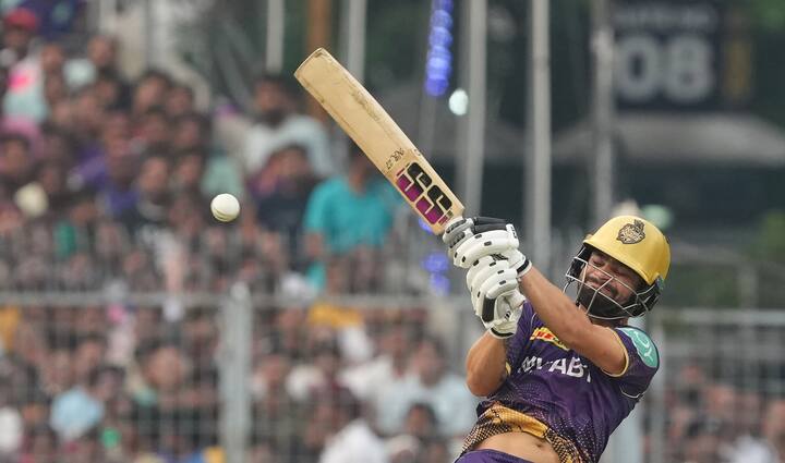 16 வயதில் மல்யுத்தத்தில் ஆர்வம் கொண்டிருந்த ரிங்கு, வளர வளர, கிரிக்கெட்டில் ஆர்வம் காட்டினார். மேலும் இந்த விளையாட்டில் தனது முழு கவனத்தையும் செலுத்தினார்.