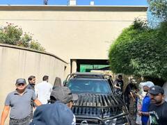 Imran khan Arrest: इमरान खान हुए गिरफ्तार, इस्लामाबाद कोर्ट से गिरफ्तारी होने से पहले और बाद की देखें तस्वीरें