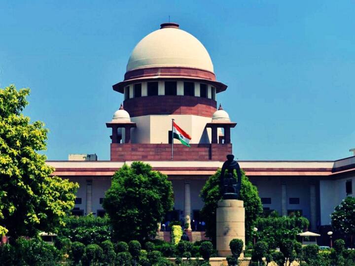 Online retailer Amazon got relief as supreme court stays CCI order of penalty recovery SC Amazon Order: अमेजन को सुप्रीम कोर्ट से मिली मोहलत, 202 करोड़ की रिकवरी पर इस तारीख तक रोक