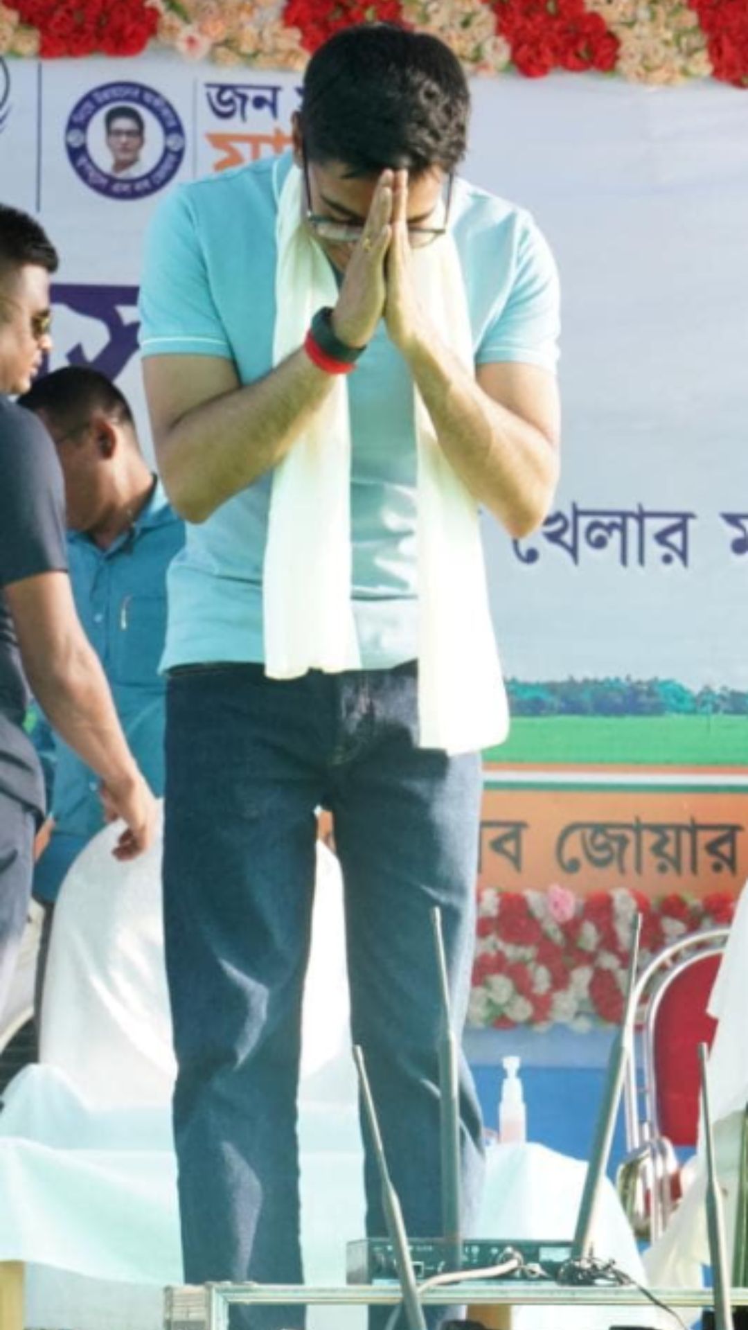 'রাষ্ট্রগান' বিতর্ক থেকে গরুপাচার মামলা, নানা বিষয়েই বিঁধলেন কেন্দ্রীয় স্বরাষ্ট্রমন্ত্রী অমিত শাহকে।