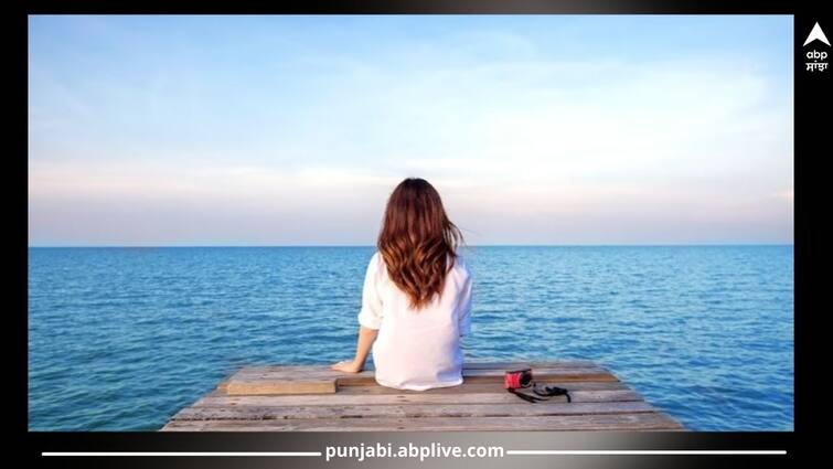 Mental Health Tips: Living in solitude away from the crowd has its benefits Mental Health Tips: ਭੀੜ ਤੋਂ ਦੂਰ ਇਕਾਂਤ 'ਚ ਰਹਿਣ ਦੇ ਆਪਣੇ ਫਾਇਦੇ ਨੇ, ਮਾਨਸਿਕ ਸਿਹਤ ਅਤੇ ਪਾਜ਼ੀਟਿਵਿਟੀ ਲਿਆਉਣ ਲਈ ਹੈ ਸਭ ਤੋਂ ਵਧੀਆ ਤਰੀਕਾ