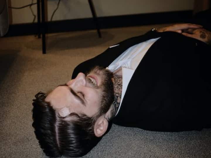 एक ऐसी मौत, जिसमें मरने से पहले मुस्कुराने लगता है इंसान...! जानिए कब और कैसे होती है Smiling Death? What is smiling death and when it happens know interesting facts about death एक ऐसी मौत, जिसमें मरने से पहले मुस्कुराने लगता है इंसान...! जानिए कब और कैसे होती है Smiling Death?