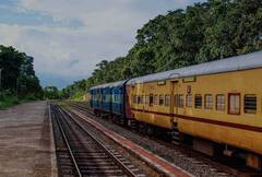 Train Ticket: শেষ মুহূর্তে ট্রেনের কনফার্ম টিকিট পেতে চান? এভাবে কাটুন টিকিট