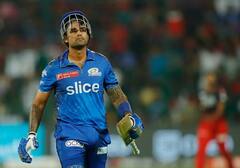 MI vs RCB: ਸੂਰਿਆਕੁਮਾਰ ਦੇ ਫੈਨ ਹੋਏ ਵਿਰਾਟ ਕੋਹਲੀ, ਖੇਡ ਦੇ ਮੈਦਾਨ 'ਚ ਬਿਹਤਰੀਨ ਪਾਰੀ ਲਈ ਯਾਦਵ ਨੂੰ ਦਿੱਤੀ ਵਧਾਈ