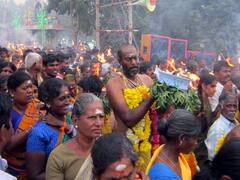 ஆன்மிகம்: பிரசித்தி பெற்ற தேனி வீரபாண்டி கெளமாரியம்மன் கோயில் திருவிழா கொடியேற்றத்துடன் தொடக்கம்