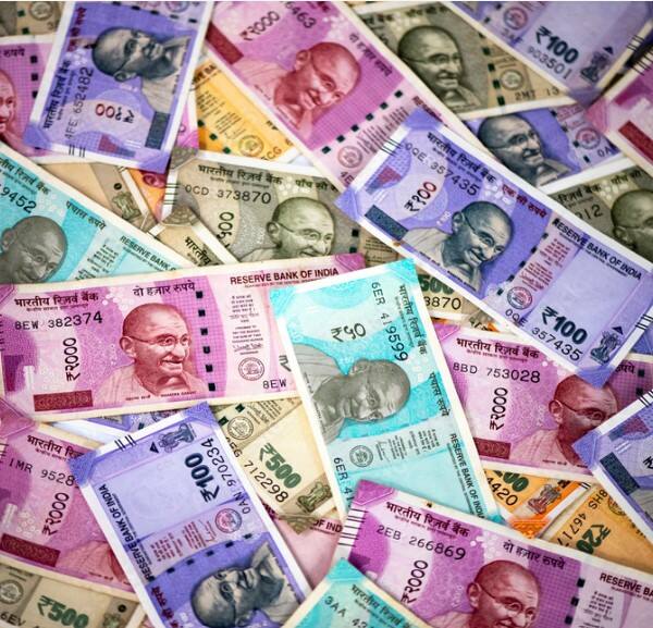 PPF ਖਾਤਾ 15 ਸਾਲਾਂ ਵਿੱਚ ਪਰਿਪੱਕ ਹੋ ਜਾਂਦਾ ਹੈ। ਇਹ ਉਨ੍ਹਾਂ ਲਈ ਚੰਗਾ ਹੈ ਜੋ ਲੰਬੇ ਸਮੇਂ ਲਈ ਨਿਵੇਸ਼ ਕਰਨਾ ਚਾਹੁੰਦੇ ਹਨ। ਕਿਸੇ ਵੀ ਕਿਸਮ ਦੇ ਥੋੜ੍ਹੇ ਸਮੇਂ ਦੇ ਨਿਵੇਸ਼ ਲਈ, ਹੋਰ ਵਿਕਲਪਾਂ ਨੂੰ ਦੇਖਣਾ ਹੋਵੇਗਾ।