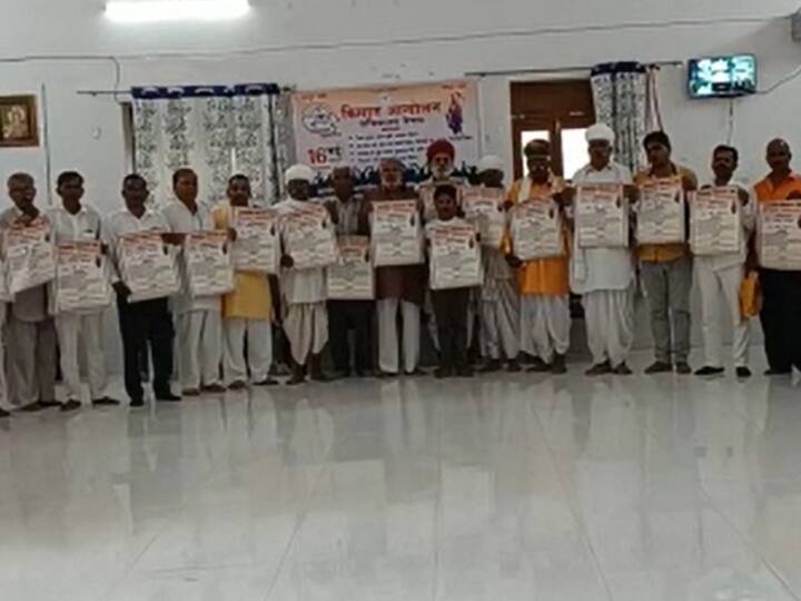 Jodhpur News: किसानों ने बैठक कर 16 मई को जयपुर कूच की रणनीति बनाई, इन मांगों को लेकर हो रहा है आंदोलन Farmers made a strategy to march to Jaipur on May 16 agitation in Jodhpur of Rajasthan ANN Jodhpur News: किसानों ने बैठक कर 16 मई को जयपुर कूच की रणनीति बनाई, इन मांगों को लेकर हो रहा है आंदोलन