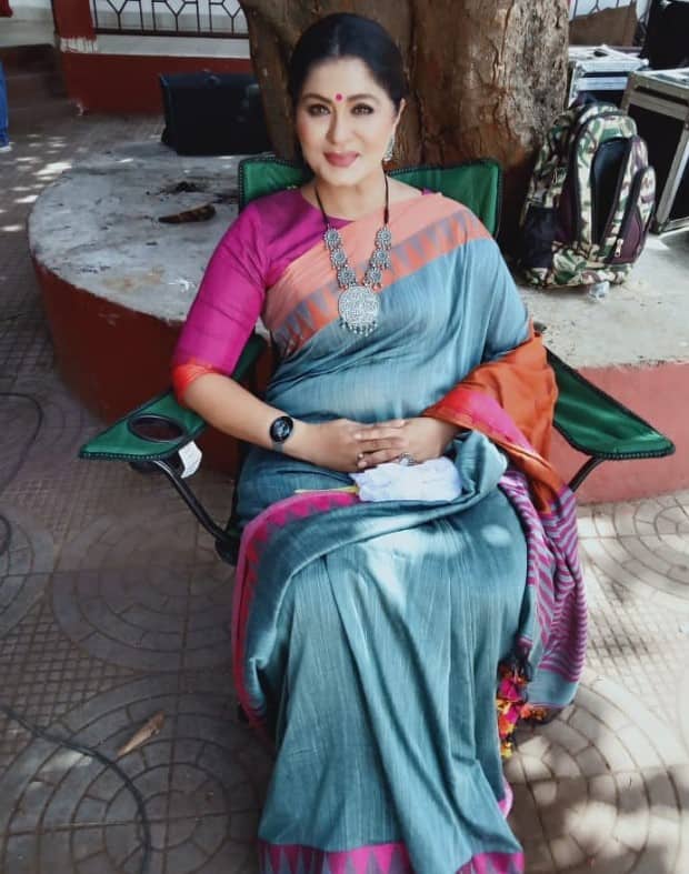 सुधा और रवि एक दूसरे से शादी करना चाहते थे लेकिन एक्ट्रेस के पेरेंट्स उनकी शादी अपनी बिरादरी के बाद करने के लिए तैयार नहीं थे. दरअसल सुधा एक तमिल फैमिली की इकलौती बेटी थी. ऐसे में उनके माता-पिता के लिए अपने समुदाय से बाहर रिश्ता मंजूर करना मुश्किल था.