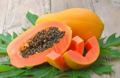 Skin Care Tips: चेहऱ्याच्या सर्व समस्यांवर पपई हा रामबाण उपाय; स्किन टॅनिंग, पिंपल्स, ड्राय स्किनसारख्या समस्या होतील दूर! पाहा...