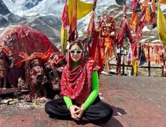 Sara Ali Khan ਨੇ ਭਾਰੀ ਬਰਫਬਾਰੀ ਵਿਚਕਾਰ ਕੀਤੇ ਬਾਬਾ ਕੇਦਾਰਨਾਥ ਦੇ ਦਰਸ਼ਨ, ਪਾਇਆ ਅਜਿਹਾ ਮਾਸਕ, ਹੋ ਗਈ ਵਾਇਰਲ