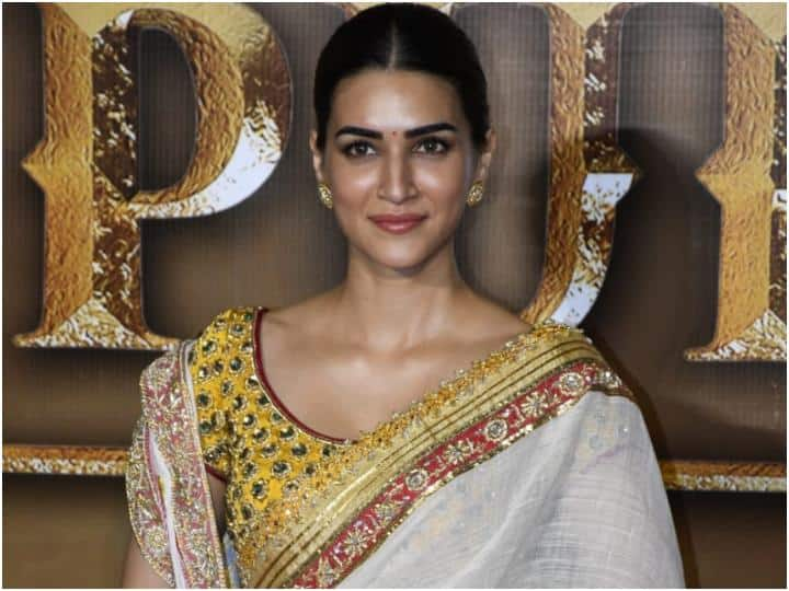 Kriti Sanon Net Worth:'आदिपुरुष' की ‘सीता’ यानी कृति सेनन की करोड़ो में प्रॉपर्टी है. एक्ट्रेस मुंबई मे काफी शानदार घर में रहती हैं. चलिए यहां जानते हैं उनकी टोटल नेटवर्थ कितनी है.