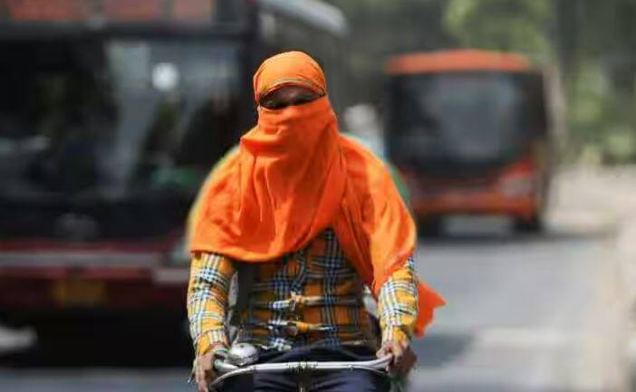 Yellow alert was declared in Kutch, Porbandar and Surendranagar for two days Heat Wave: બે દિવસ કચ્છ, પોરબંદર અને સુરેન્દ્રનગરમાં યલો એલર્ટ કરાયું જાહેર