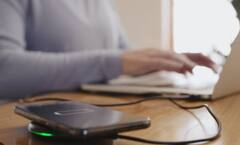 Tech Knowledge: ਕੀ ਗਰਮੀਆਂ 'ਚ ਫੋਨ ਦੀ ਬੈਟਰੀ ਤੇਜ਼ੀ ਨਾਲ ਹੋ ਜਾਂਦੀ ਹੈ ਖਤਮ? ਕਈ ਸਾਰੇ ਲੋਕ ਸੱਚਾਈ ਤੋਂ ਨੇ ਅਣਜਾਣ