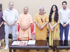 'द केरला स्टोरी' की टीम ने की योगी आदित्यनाथ से मुलाकात, सीएम ने मुस्कुराते हुए दी ये प्रतिक्रिया