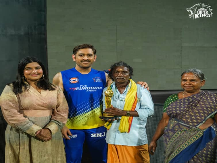 The elephant whisperers duo felicitated by Chennai Super Kings in a special event today chepauk CSK Felicitation: தோனியை சந்தித்த பொம்மன் - பெள்ளி: சேப்பாக்கம் ஸ்டேடியத்தில் இன்று பாராட்டு விழா!