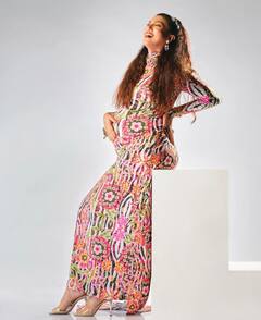 ટાઇટ હાઇ-નેક ડ્રેસમાં પ્રેગનન્ટ Gauahar Khanએ કરાવ્યું મેટરનિટી ફોટોશૂટ