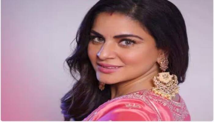 Shraddha Arya Engagement : ਸ਼ਰਧਾ ਆਰੀਆ ਛੋਟੇ ਪਰਦੇ ਦੀ ਸਭ ਤੋਂ ਮਸ਼ਹੂਰ ਅਭਿਨੇਤਰੀਆਂ ਵਿੱਚੋਂ ਇੱਕ ਹੈ। ਅਦਾਕਾਰਾ ਦੀ ਲਵ ਲਾਈਫ ਵੀ ਸੁਰਖੀਆਂ 'ਚ ਰਹੀ ਸੀ। ਇੱਕ ਵਾਰ ਅਦਾਕਾਰਾ ਨੇ ਆਪਣੇ ਮੰਗੇਤਰ ਨਾਲ ਮੰਗਣੀ ਤੋੜ ਦਿੱਤੀ ਸੀ