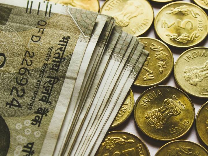 पीपीएफ अकाउंट में समय से पहले इंवेस्ट करना बंद नहीं कर सकते. पीपीएफ के नियमों के अनुसार प्री मैच्योर विड्रॉल अकाउंट खोलने के वर्ष से पांच साल के बाद ही कर सकते हैं.